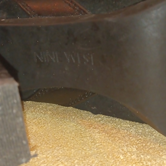 Boots - Picture 4 of 4